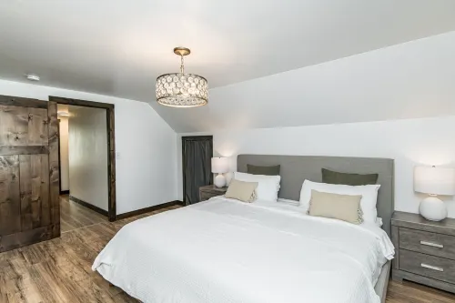 Mynte House l Modern 4BR Near Mayo, Fast WiFi, Parking, Office, Bidet