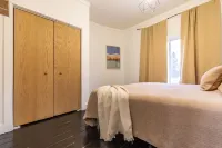 Cozy North Shore Getaway