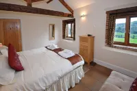 High Quality , Rural Views Peaceful, AONB, Jurrasic Coast, Dog Friendly. Hotels in Colyton