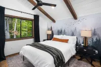 Cabin Near Banning State Park, the Munger Trail & Grindstone Lake -Dogs Welcome!