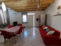 SWEET HOME - LARGE TWO-ROOM