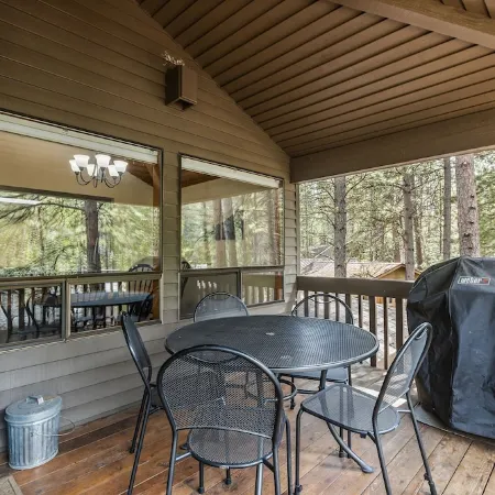 6 Lynx Sunriver