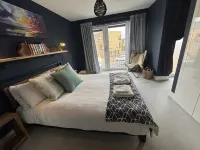 Modern Home On Outskirts Of Edinburgh With Excellent Public Transport Links Отели в г. Бонниригг