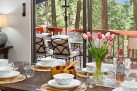 Lux Retreat with Sauna, Game Rm, BBQ Grill, Deck Dining, Fire pit, Close to Lake