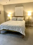 Romantic Two Bedroom Condo Hotels near Patuxent Ponds Park