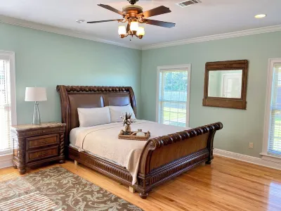 Covey Point offers a cozy space for 12 w/ a game room & an outdoor living area!