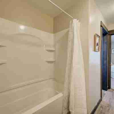 Lovely 3 bedroom Apartment in Bozeman! Unit #C Rooms