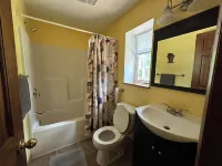 Country cabin for two near Pine Creek within minutes to area attractions!