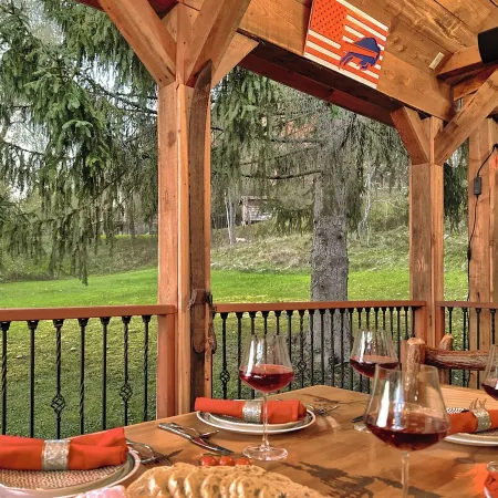 Luxurious Ellicottville Chalet with view of slopes & min to town! Pet Friendly!