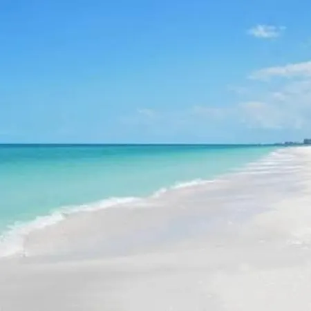 Naples Park Charm by Vanderbilt Beach w/Heated Pool - Special Offer, Book Now!