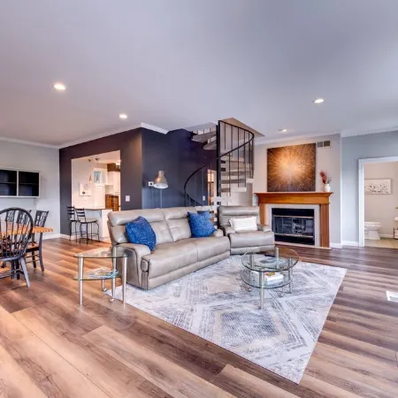 The RiverHaus: Skyline Views, 5mins to DT Cincy