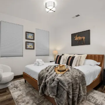 Ski & Glacier Nat Park Haven w/Spa, Sauna & Views!