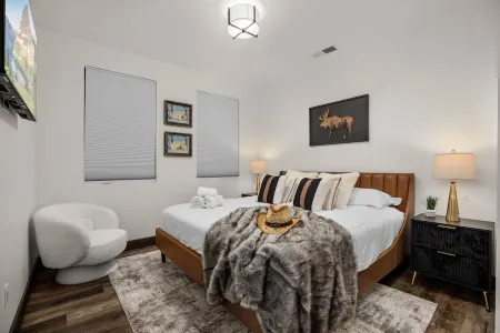 Ski & Glacier Nat Park Haven w/Spa, Sauna & Views!