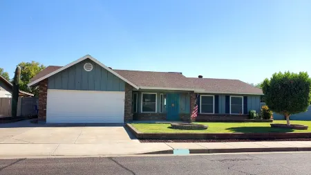 Slice of Paradise - Private Heated pool included!