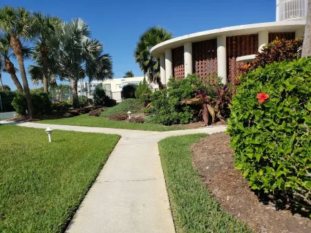 Oceanfront Melbourne Beach/Satellite Beach - Sea Forever at Ocean Walk Отели рядом с достопримечательностью «Irene H. Canova Park»