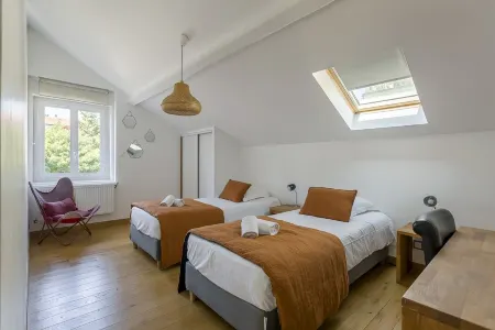 House with terrace 10Chb 10min heart of Lyon Отели рядом с достопримечательностью «Университет Клод Бернар Лион 1»