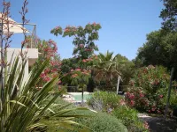 5BR/4BA Villa - View of Mountains