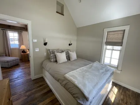 1800s Mining Cabin Reimagined As Luxury Retreat - Central Downtown Crested Butte Отели в г. Крестед-Батт