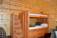 "Family Fun by the River: Sleeps 9, Pet-Friendly Cabin