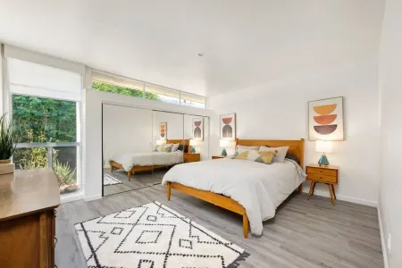 Mid Century Modern Palm Desert - Close to El Paseo Отели рядом с достопримечательностью «Melissa Morgan Fine Art Gallery»