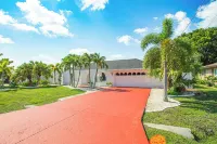 Spacious 5BR/3BA Cape Coral Home - W/Highspeed Wi-Fi