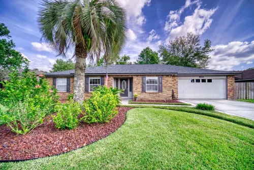 Private Heated Pool • Arcades • Sleeps 10 • Quiet Jacksonville Retreat