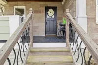 Family and 🐕 friendly☆3BR house☆Porch swing☆Mars☆PGH☆Cranberry - Wifi