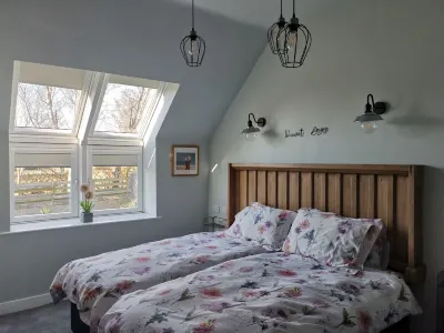 Newly Converted Steading , Royal Deeside Hotels in 