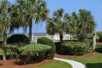 Fall Days & Nights Still Call for Flip-Flops at Hannah's Cabana....