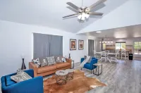 Entire - Pristine & Modern Condo
