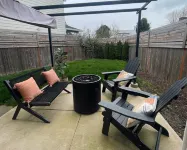 Darby House, centrally located wine country escape