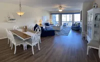 Idyllic Lake Front Condo for perfect peace & happiness