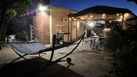 House-North El Monte 2 rooms 3 beds 1 bath 14 miles to DTLA