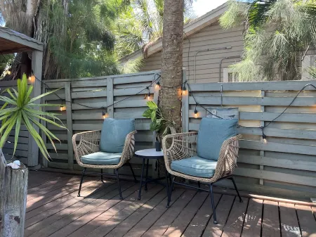Happy Hour Cottage on Sunset Beach Treasure Island, FL.  Steps from the Beach!!