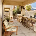 Beautiful & spacious home-gated community. Private yard w/salt water pool/spa. - 4-Sterne