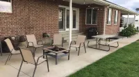 Quiet Country Home !! Close to Skiing resorts, shopping and more