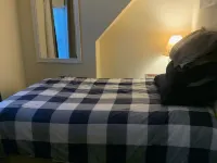 Cozy Up-North Townhouse Bungalow Hotels in Pleasantview Township