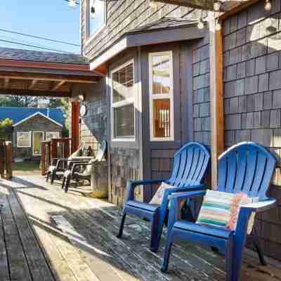 Beautiful Family Home, Less than one Block to the Beach Hotel Exterior