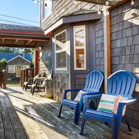 Beautiful Family Home, Less than one Block to the Beach