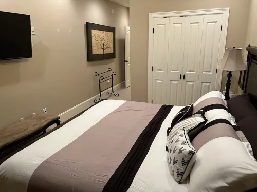 Waterfront Townhome in Walden -Great View, Yard, Dock, and Easy Water Access.