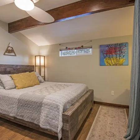Blue Spruce Guesthouse - Walkable to river trail and downtown Bend