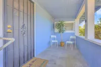 Remodeled elegant house 4br/3ba