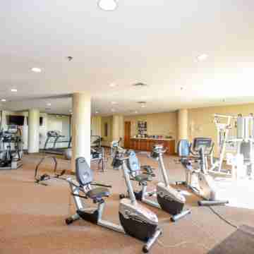 Luxury Lakeview Luxury Condo Fitness & Recreational Facilities