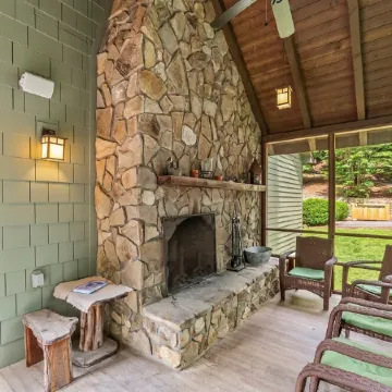 Easy Lakefront Path to Private Dock & Lake. Plenty of room for the whole family.