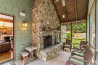 Easy Lakefront Path to Private Dock & Lake. Plenty of room for the whole family.