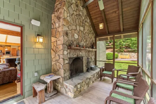 Easy Lakefront Path to Private Dock & Lake. Plenty of room for the whole family.