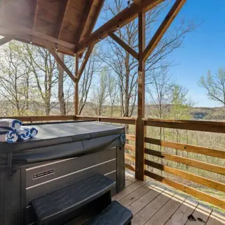 Jasper Cabin w/ Hot Tub, Fire Pit & Mtn Views