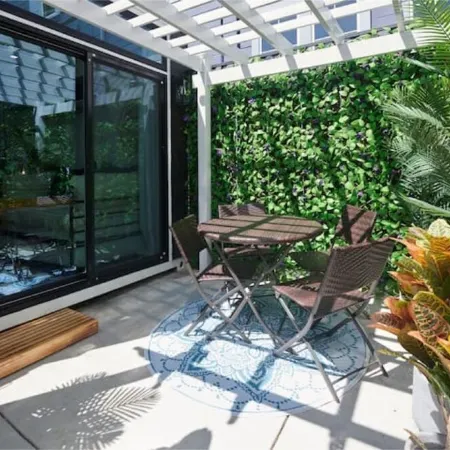 Tiny Living; Big Style