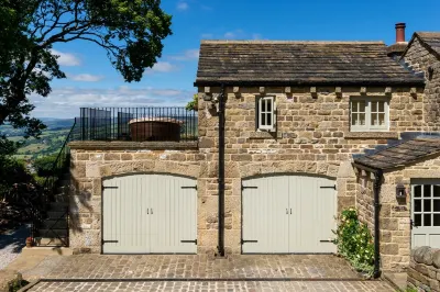 The Only Holiday Let On Ilkley Moor Hotels near Olive Branch