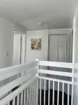 NewRo Chic Retreat- 3 Bdrms 30 min to NYC